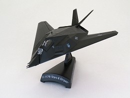 F-117 Stars and Stripes ダイキャスト（1：150）METAL HISTORICAL AIRPLANE